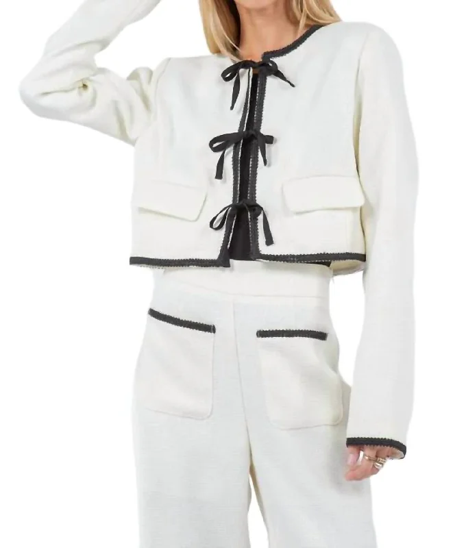 Cropped Contrast Trim Jacket In Ivory